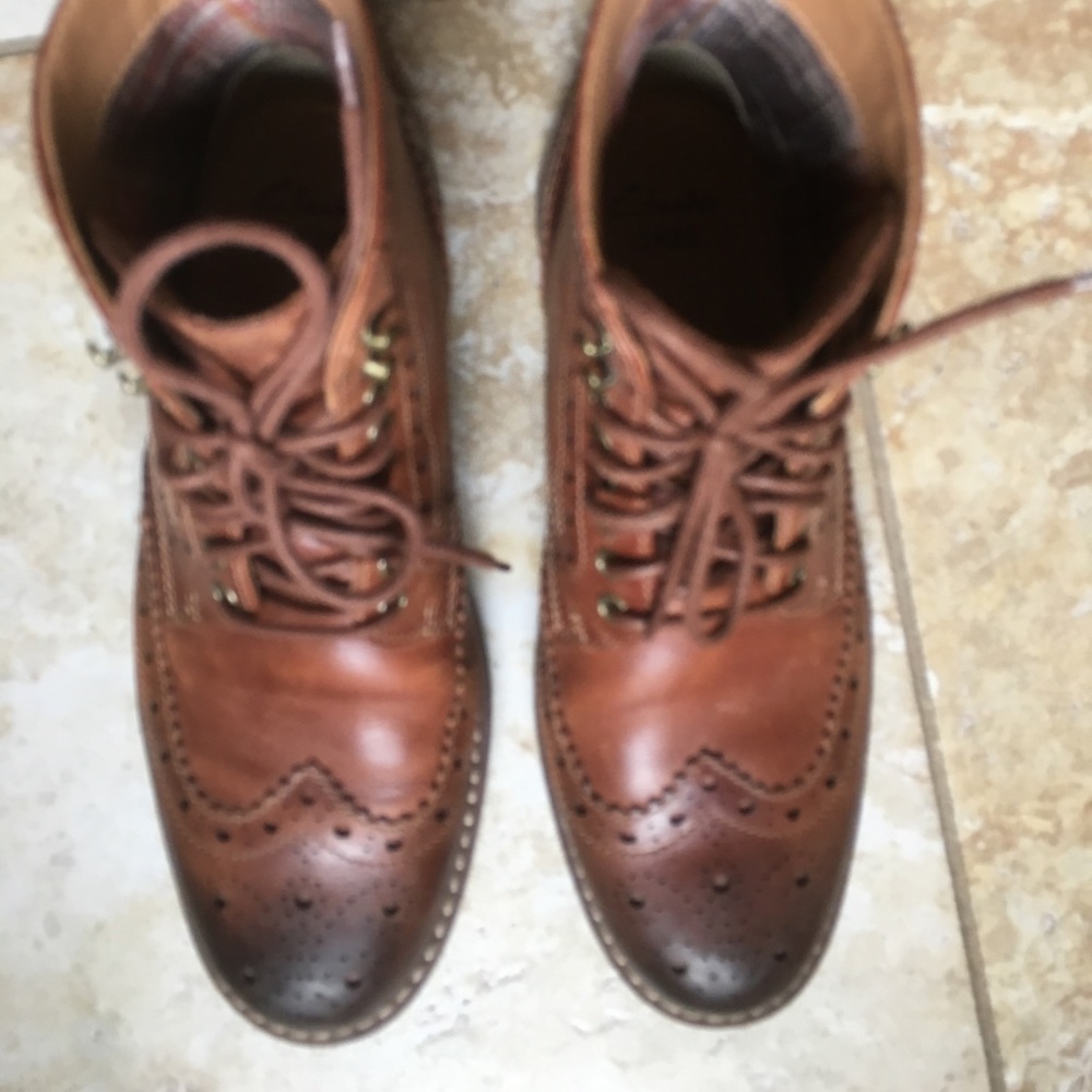 Barely worn Clark’s wingtip boots